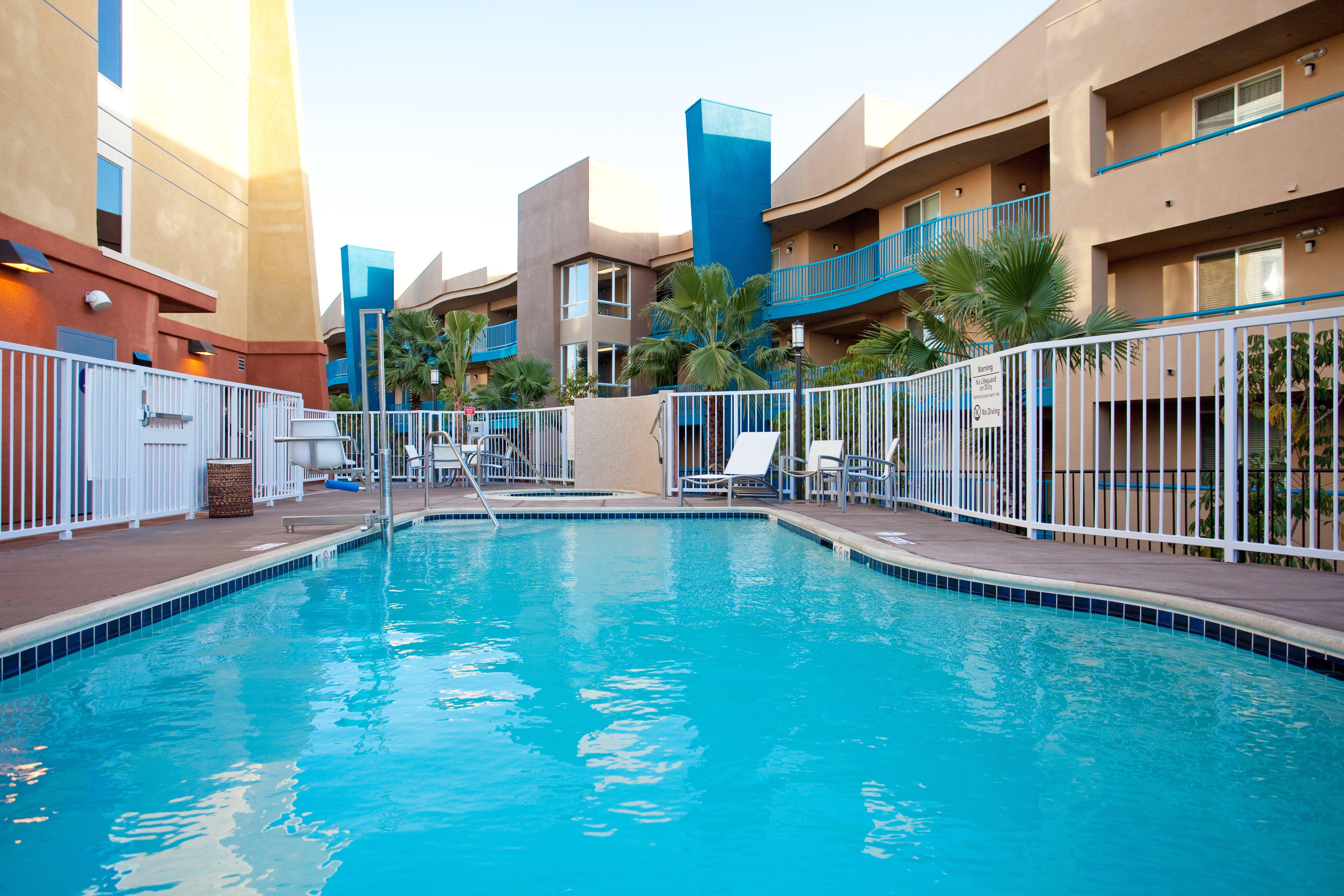 Holiday Inn Oceanside Marina Camp Pendleton By Ihg Kemudahan gambar